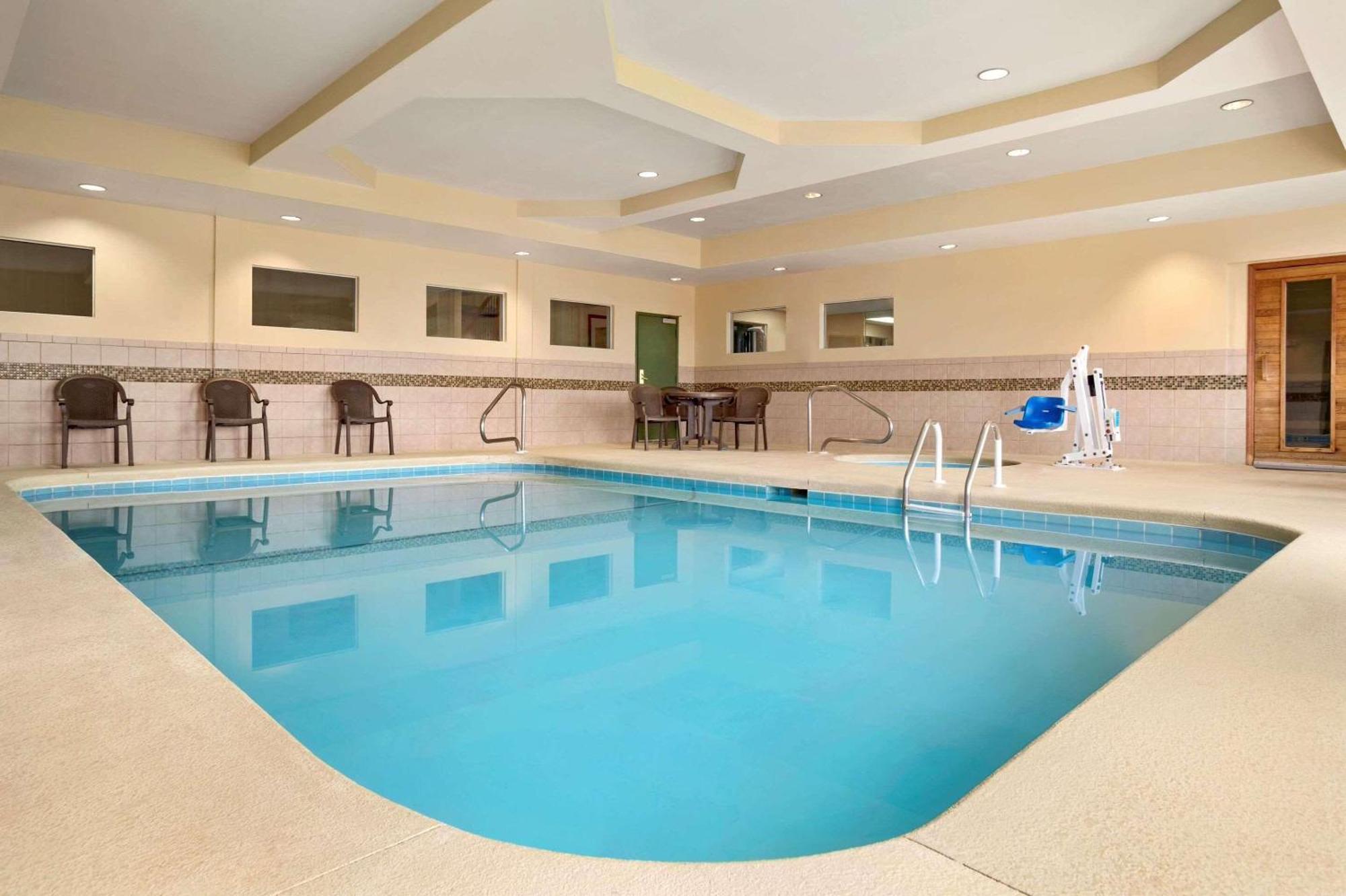 Country Inn & Suites By Radisson, Albany, Ga Eksteriør bilde